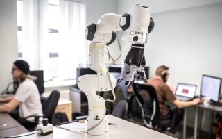 Enhancing Digital Government Services in Estonia and UAE